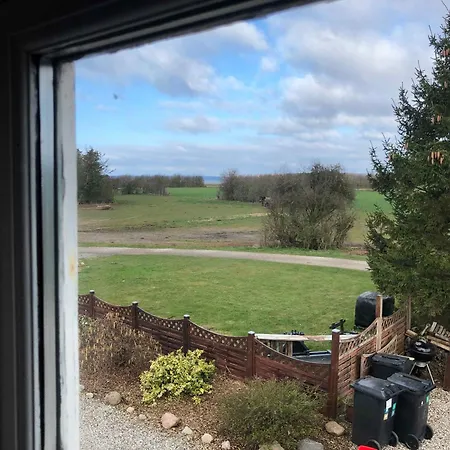 Timber-frame Flat Near شقة Vålse