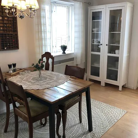 Timber-frame Flat Near *