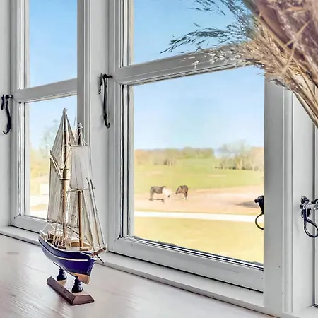 Timber-frame Flat Near