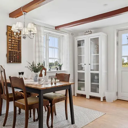 Timber-frame Flat Near *