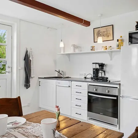 Timber-frame Flat Near